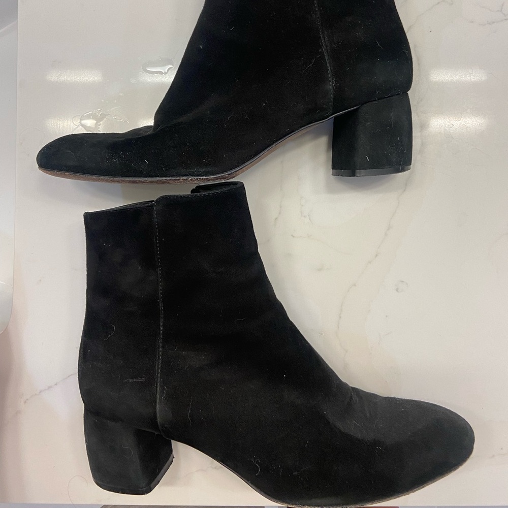 AGL suede ankle boots size 39.5